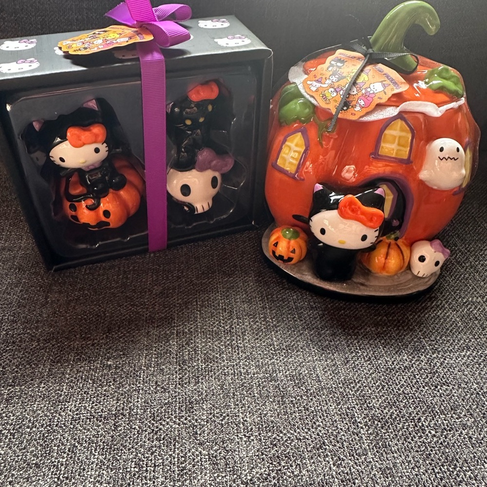 Hello kitty cookie jar and salt and pepper shakers